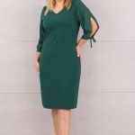 Kobieca sukienka z szyfonowymi rękawami zielona