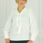 Niezwykle elegancka kobieca bluzka z kokardą biały