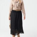 Długa-spódnica-plisowana-plus-size-czarna (6)