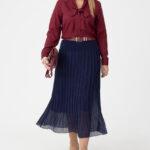 Długa-spódnica-plisowana-plus-size-granatowa (1)