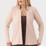 Narzutka gładka z kołnierzem beżowa