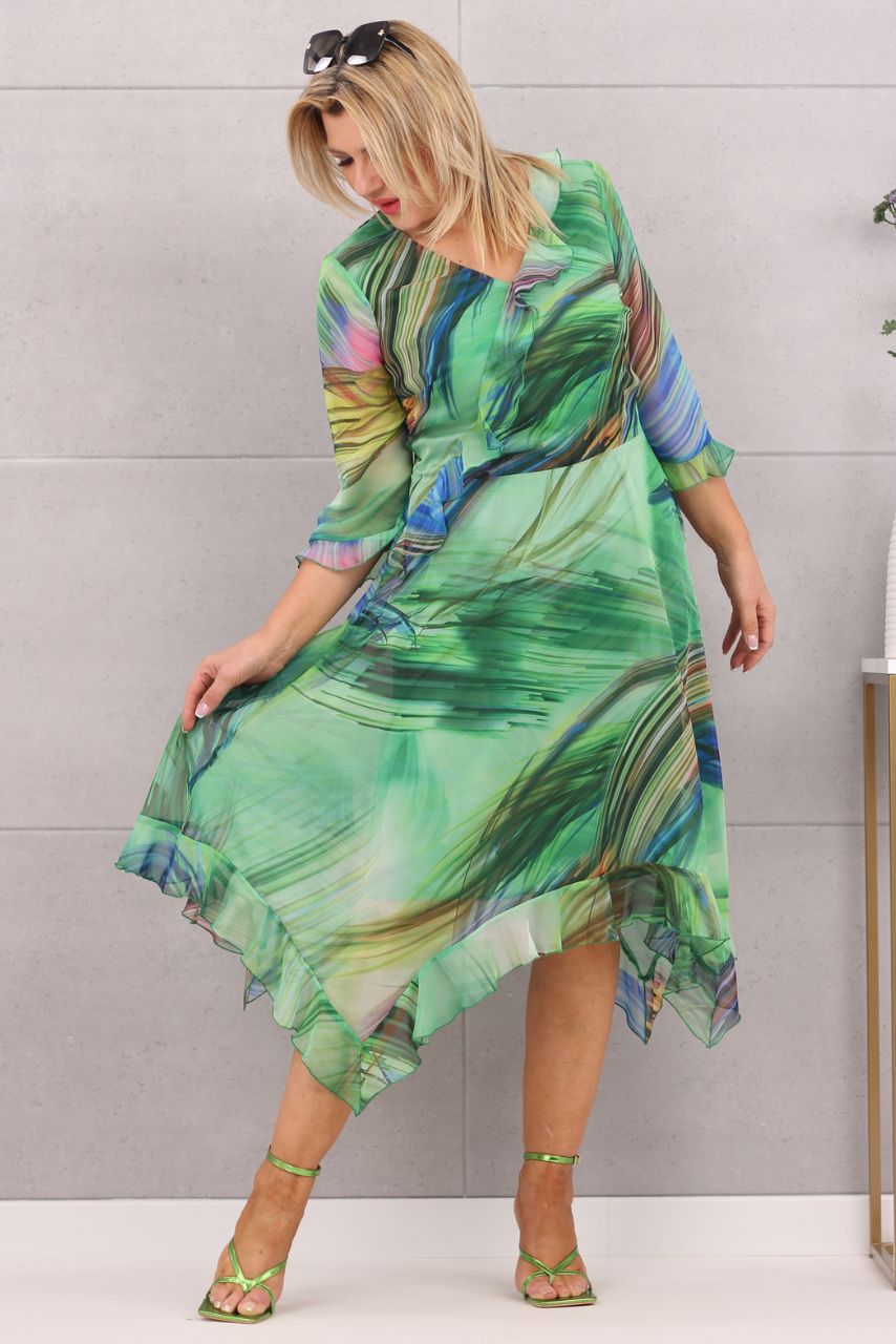 Zwiewna lekka sukienka wizytowa z falbankami zielona