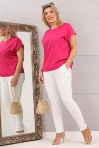 Zwiewna bluzka z guziczkami na ramionach fuksja