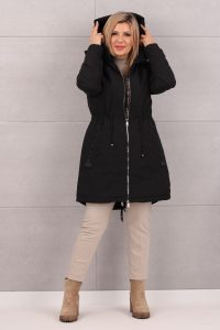 Czarna parka damska