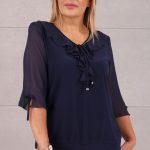 Elegancka bluzka damska z żabotem granatowa