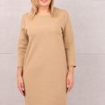Elegancka sukienka beżowa z dzianiny żakardowej