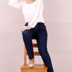 Jeansy na gumce damskie