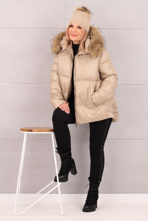 Pikowana kurtka damska z kapturem beżowa