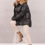 Pikowana kurtka damska z kapturem czarna