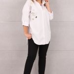 Koszula damska z aplikacjami biała