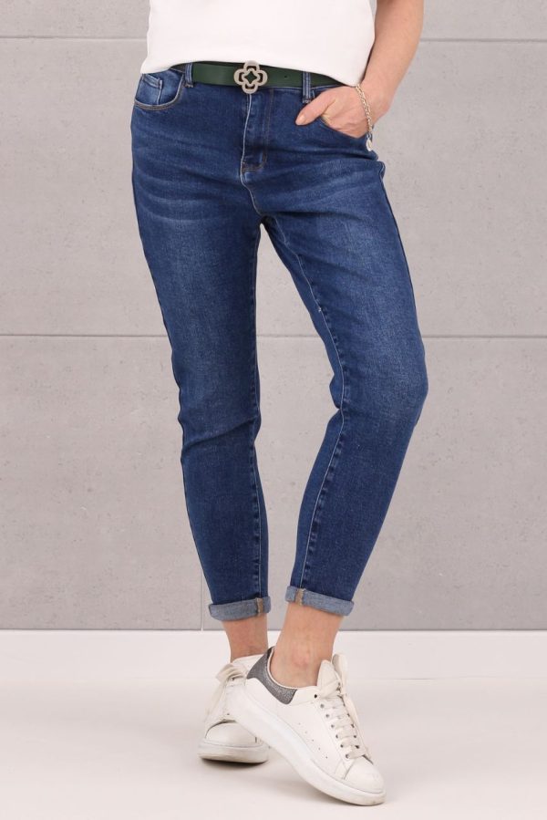 Klasyczne jeansy damskie z wysokim stanem
