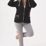 bluza-polarowa-z-kapturem-czarna (4)