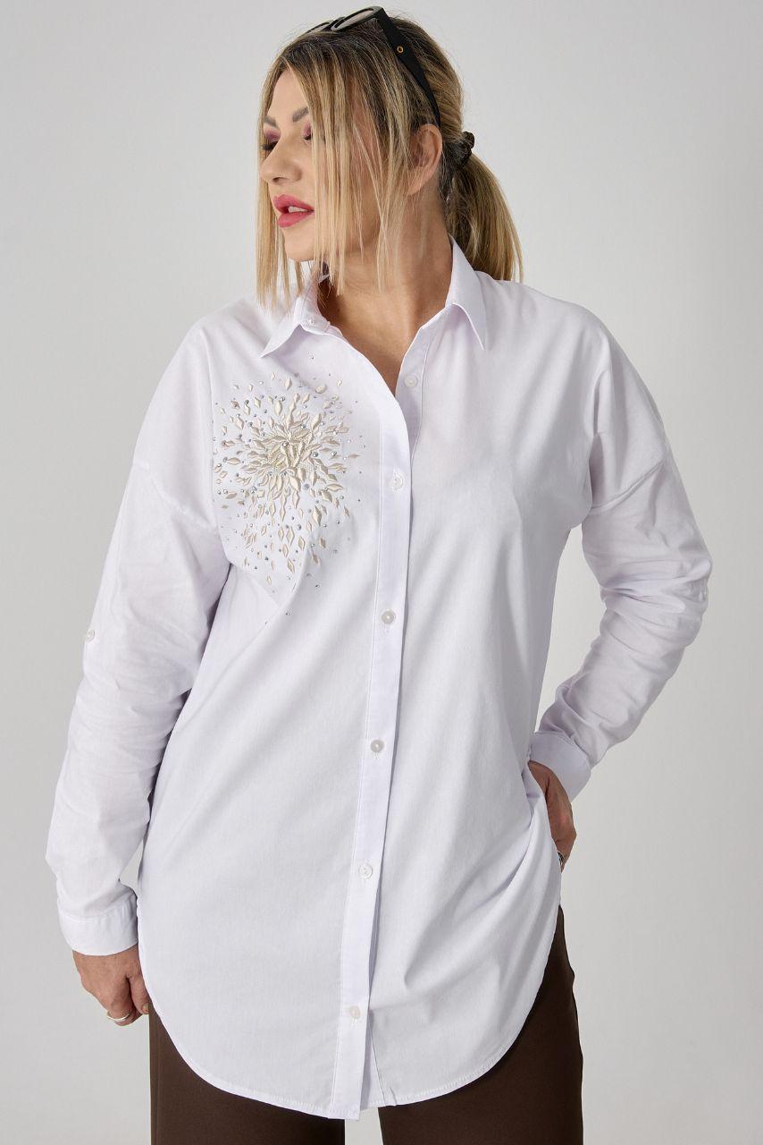 Klasyczna koszula plus size biała – moda dla puszystych kobiet
