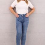 Klasyczne jeansy damskie rurki z wysokim stanem