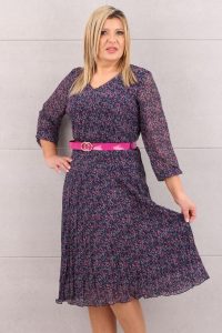 Elegancka sukienka z plisowanym dołem granatowo-różowa