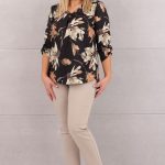Bluzka z zakładanym dekoltem czarno-brązowa w kwiaty