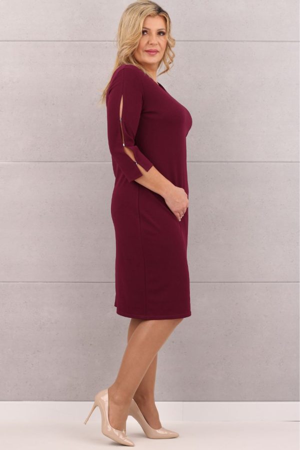 Gładka sukienka z rozcięciami bordowa