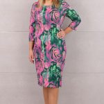 Modna klasyczna sukienka w róże