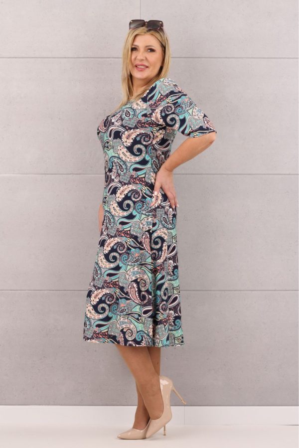 Wzorzysta rozkloszowana kolorowa sukienka orientalny wzór