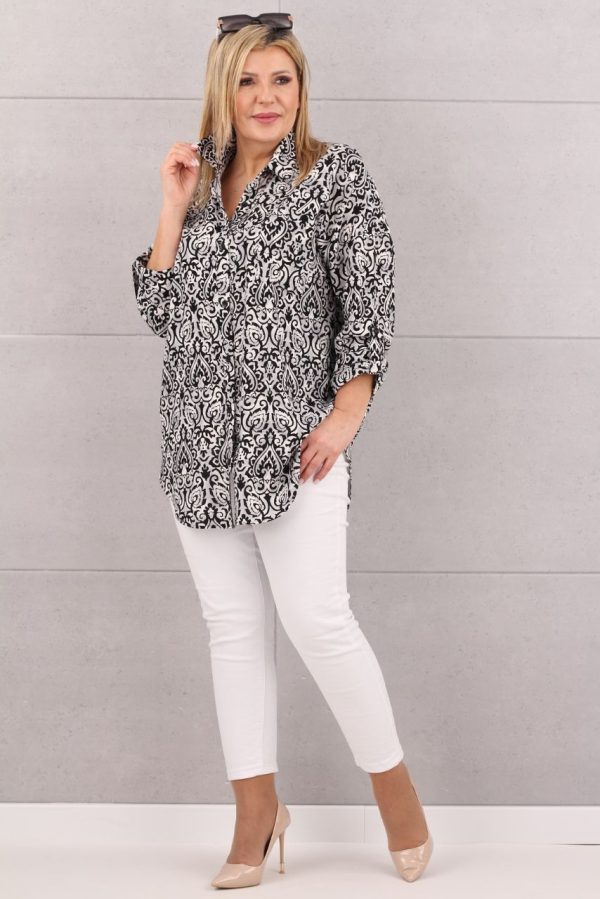 Wzorzysta czarno-biała koszula damska