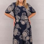 wzorzysta-rozkloszowana-sukienka-w-rozety (2)