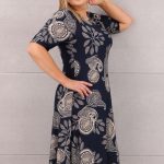 wzorzysta-rozkloszowana-sukienka-w-rozety (4)