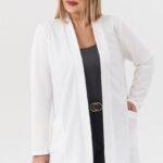 Elegancka damska narzutka biała