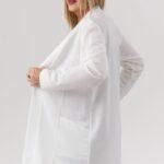 Elegancka damska narzutka biała (3)