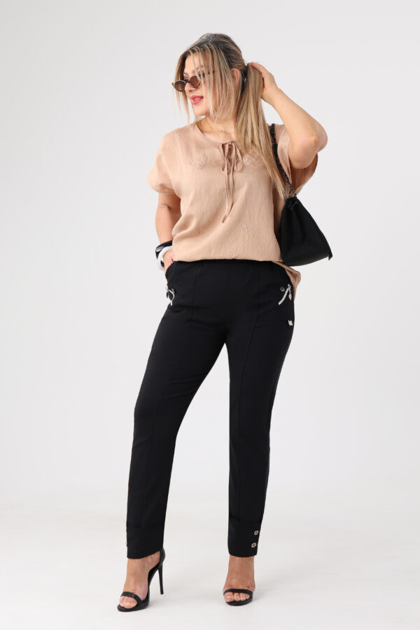 Spodnie z wysokim stanem z guzikami czarne