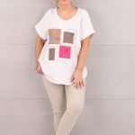 biala-luzna-bluzka-z-twarza (1)