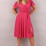 brokatowa-rozkloszowana-sukienka-fuksjowa (1)