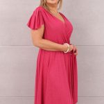 brokatowa-rozkloszowana-sukienka-fuksjowa (4)