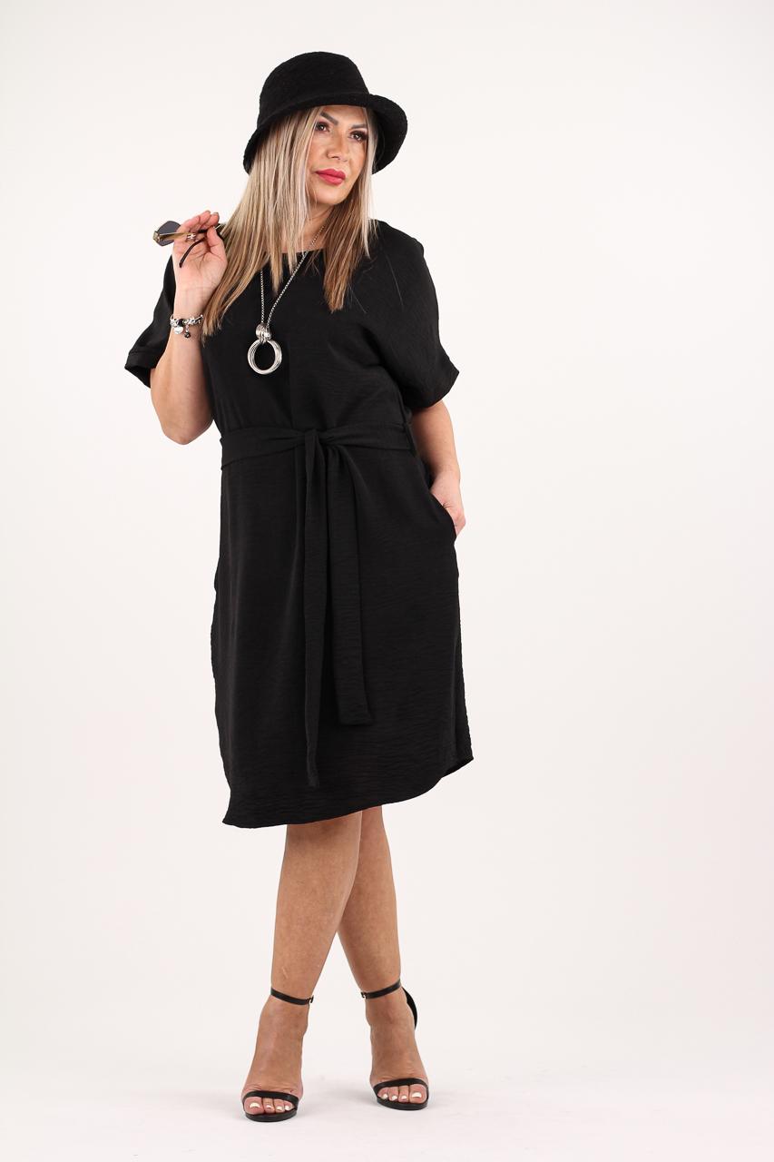 Luźna sukienka wiązana w talii czarna