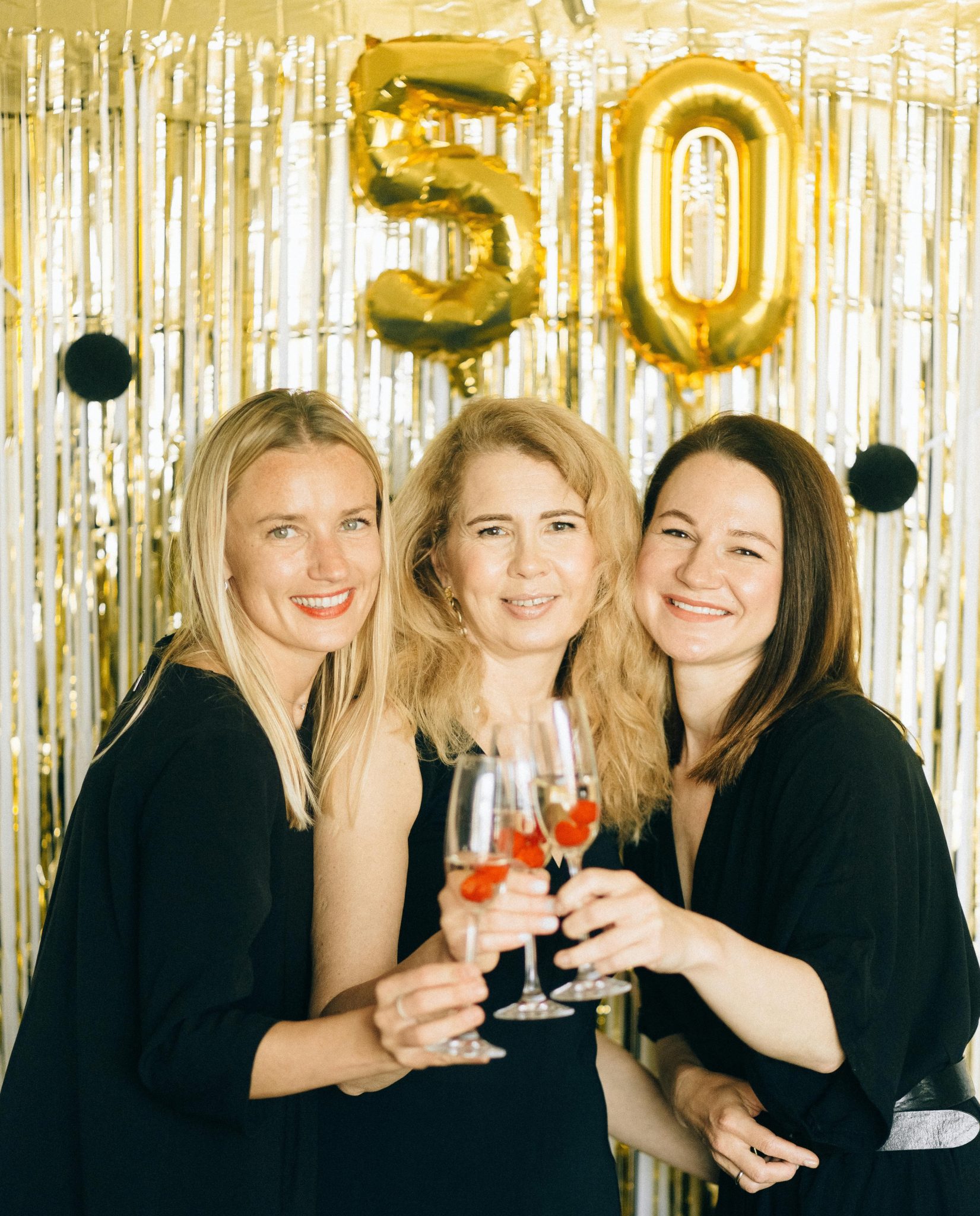 Moda dla dojrzałych, czyli inspiracje modowe dla 50 latki - Femimoda.pl