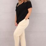 Spodnie dresowe z dżetami kremowe