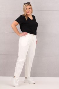 Spodnie mom fit z gumką w pasie białe