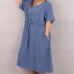 Sukienka ściągana w pasie niebieska w groszki