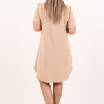 sukienka-z-guzikami-z-przodu-bezowa (3)