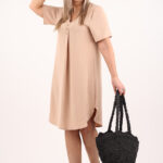 Sukienka z guzikami z przodu beżowa