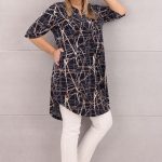 Tunika damska z kieszeniami granatowa w beżowe wzory