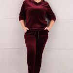 Welurowy komplet dresowy bordowy