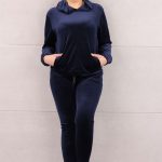 Welurowy komplet dresowy granatowy