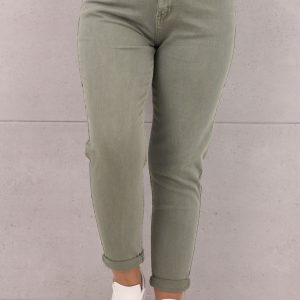 zielone-jeansy-damskie-z-paskiem (2)