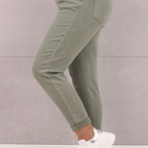 zielone-jeansy-damskie-z-paskiem (3)