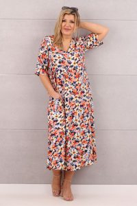 Zwiewna sukienka oversize w kwiaty wielokolorowa