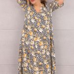 zwiewna-sukienka oversize-w-panterke (1)