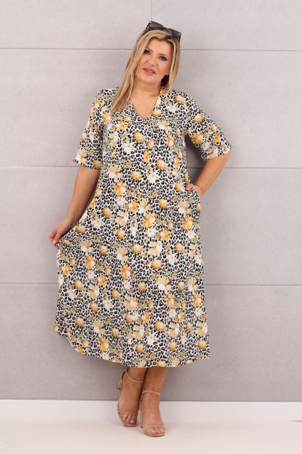 Zwiewna sukienka oversize w panterkę szaro-żółta