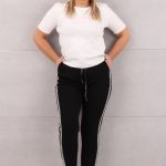 Spodnie dresowe damskie z lampasami