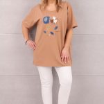 Beżowa tunika z krótkim rękawem oversize w kwiaty