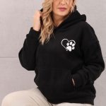 Bluza damska z kapturem wzór serce łapka czarna